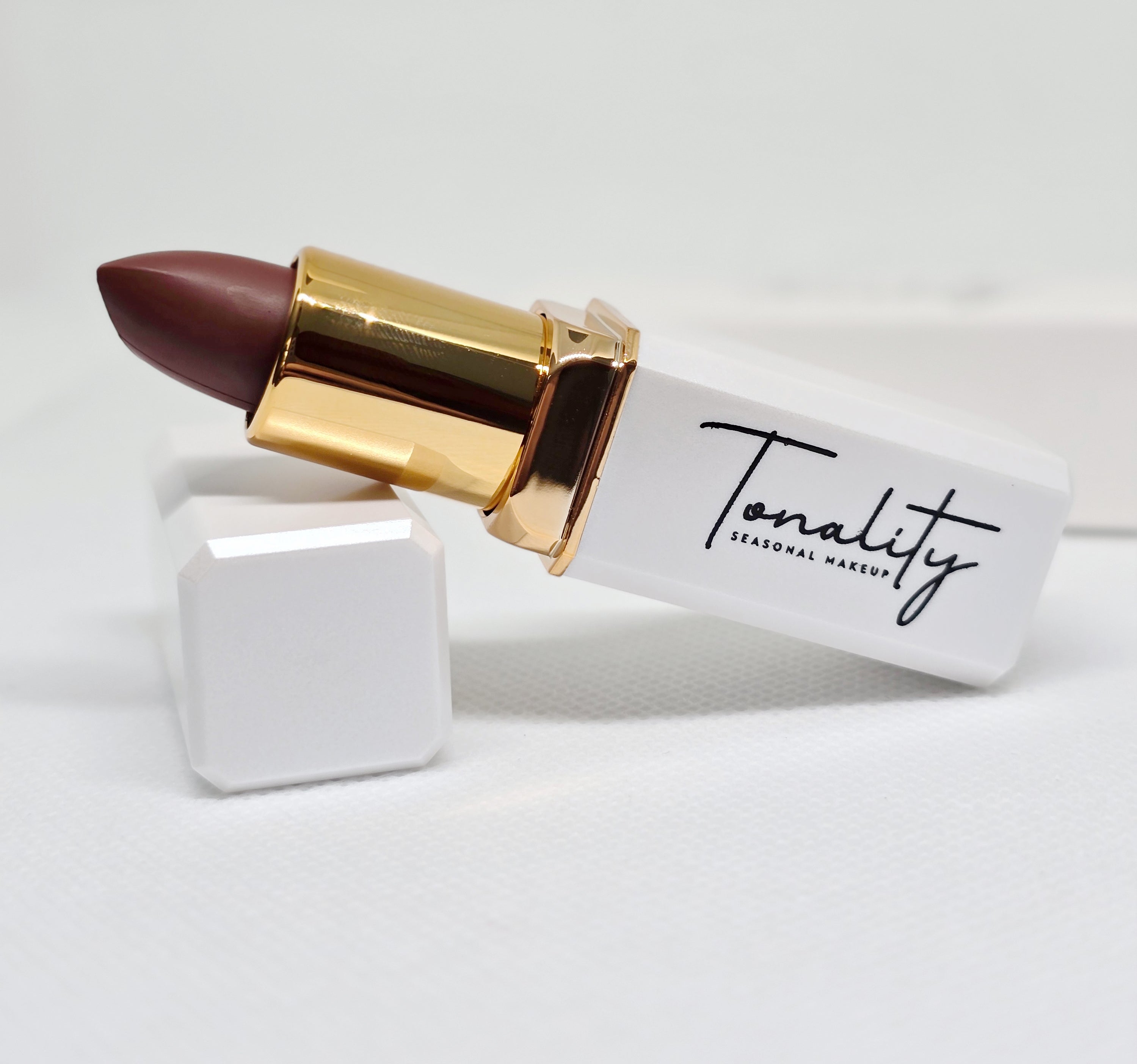 #5 Terra Rouge - Velvet Blur Lipstick