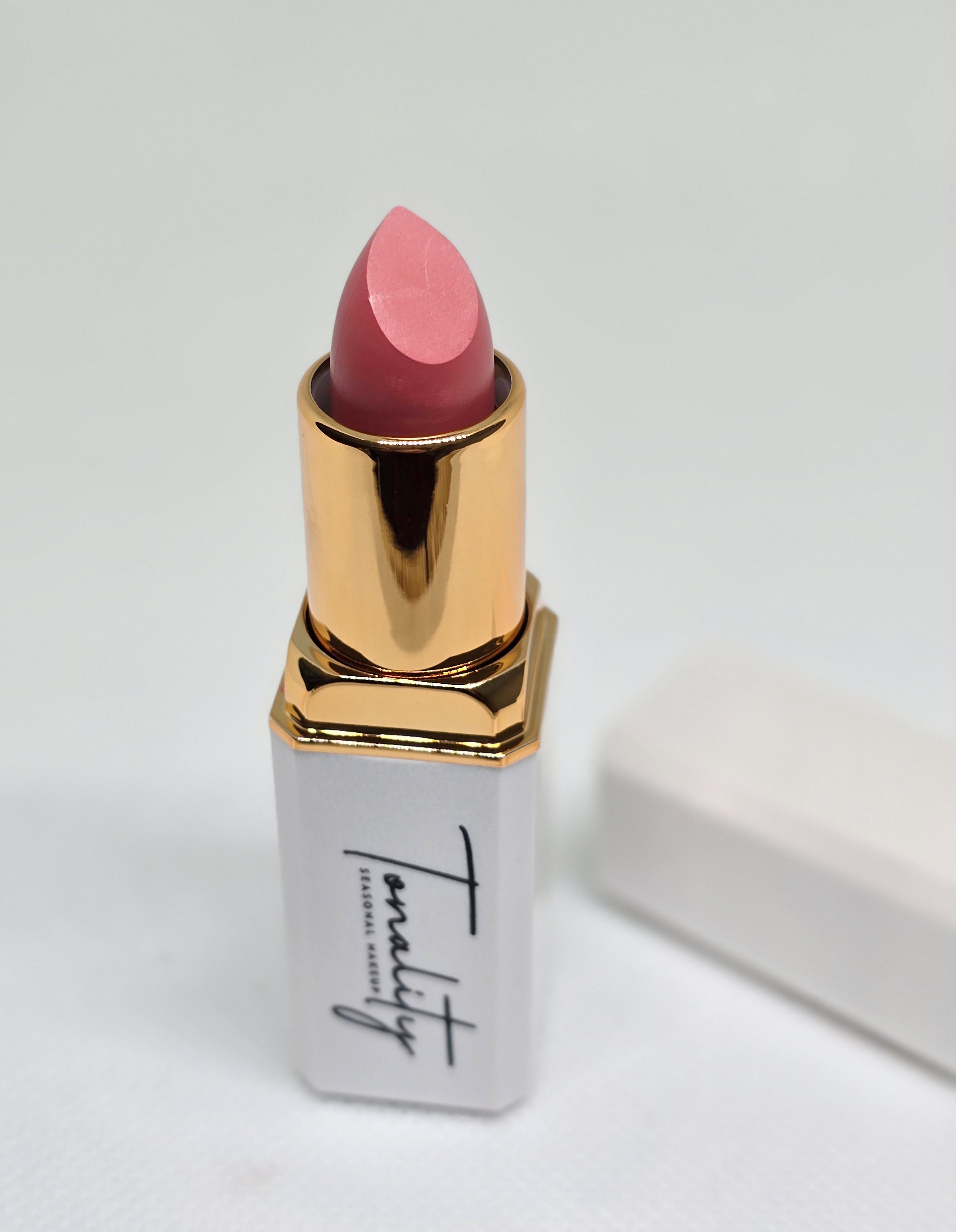 #19 Petal Glow - Velvet Blur Lipstick