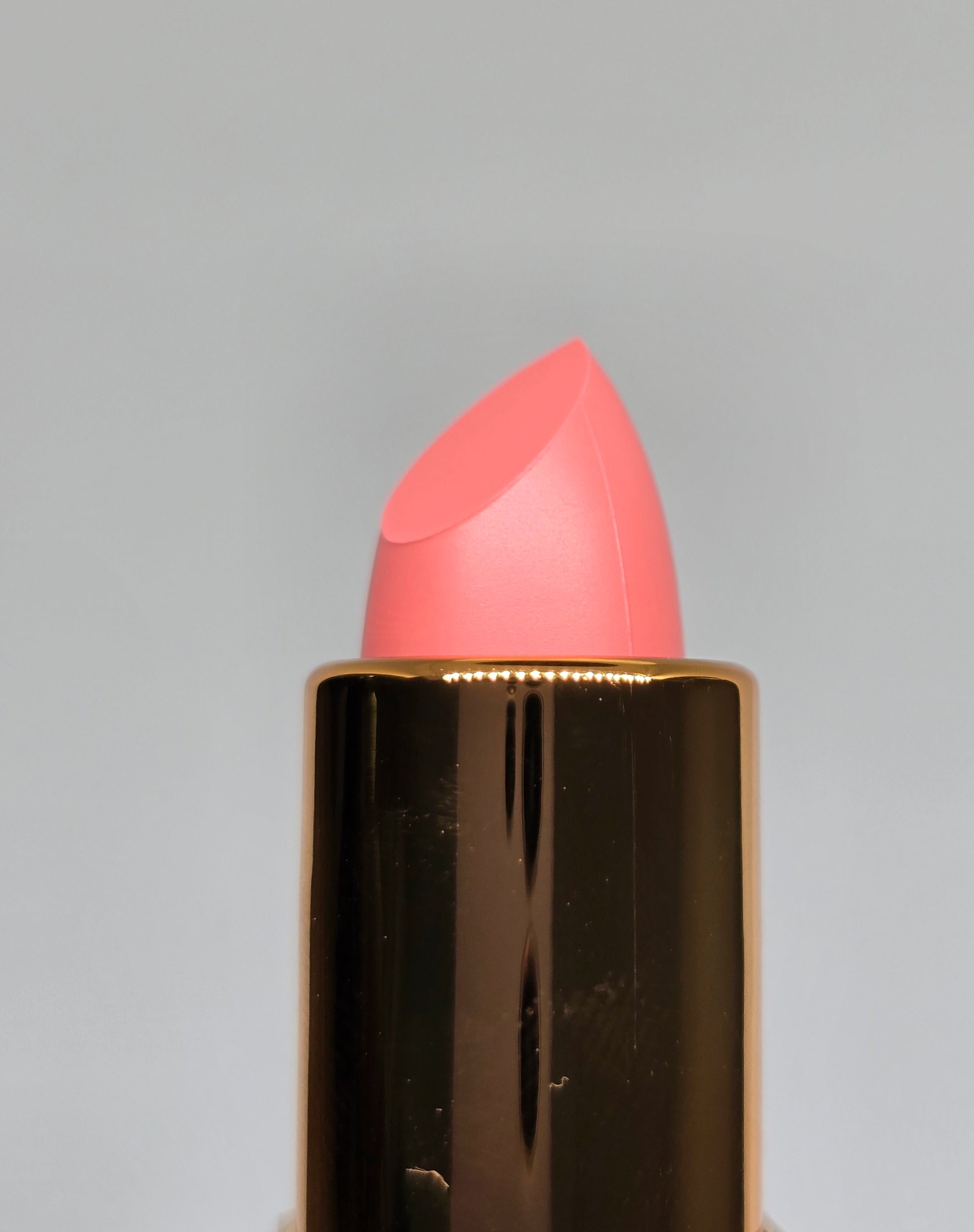 #18 Peach Sorbet - Velvet Blur Lipstick