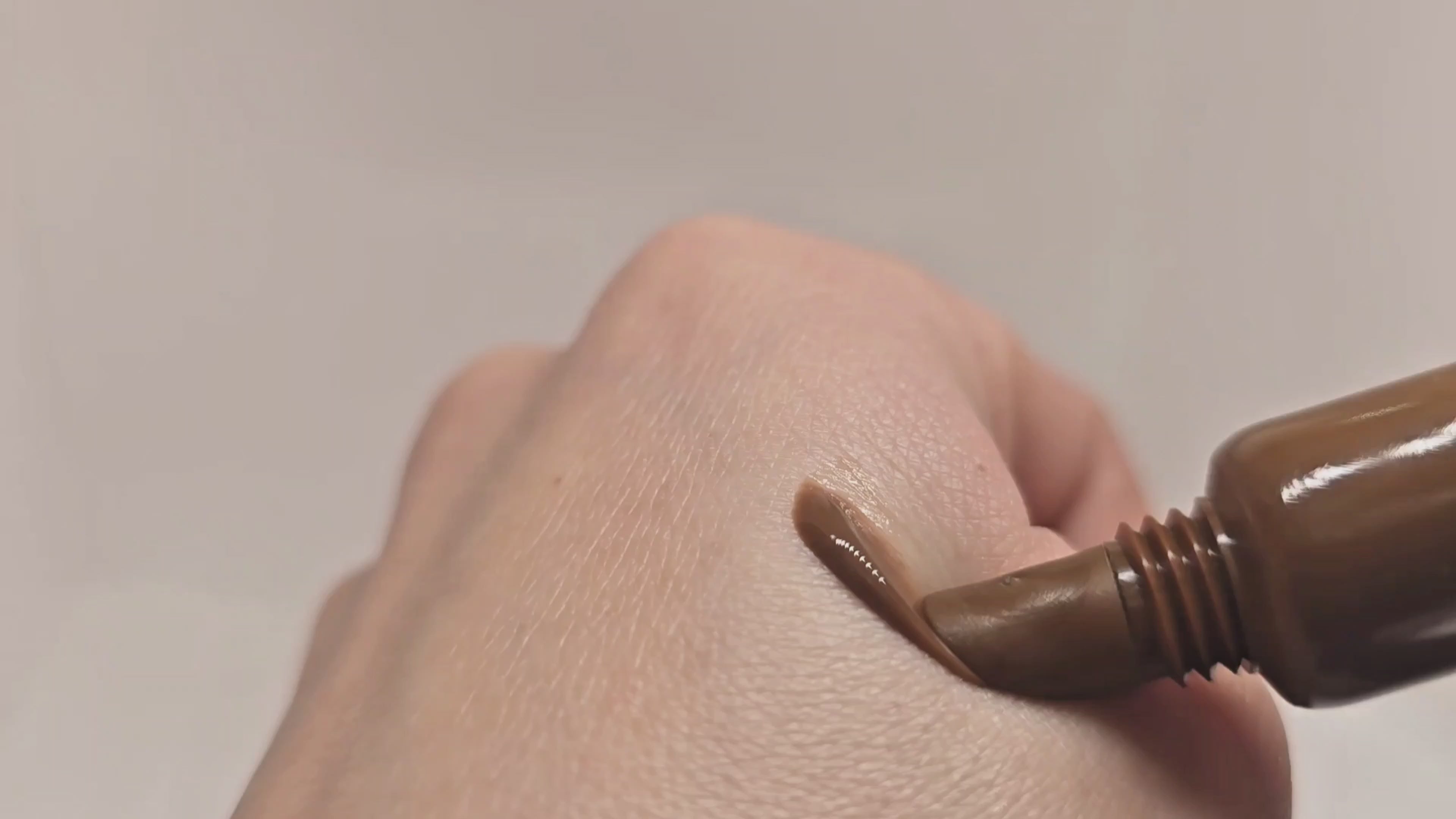 Load video: Chocolate Cookie Gloss Theory