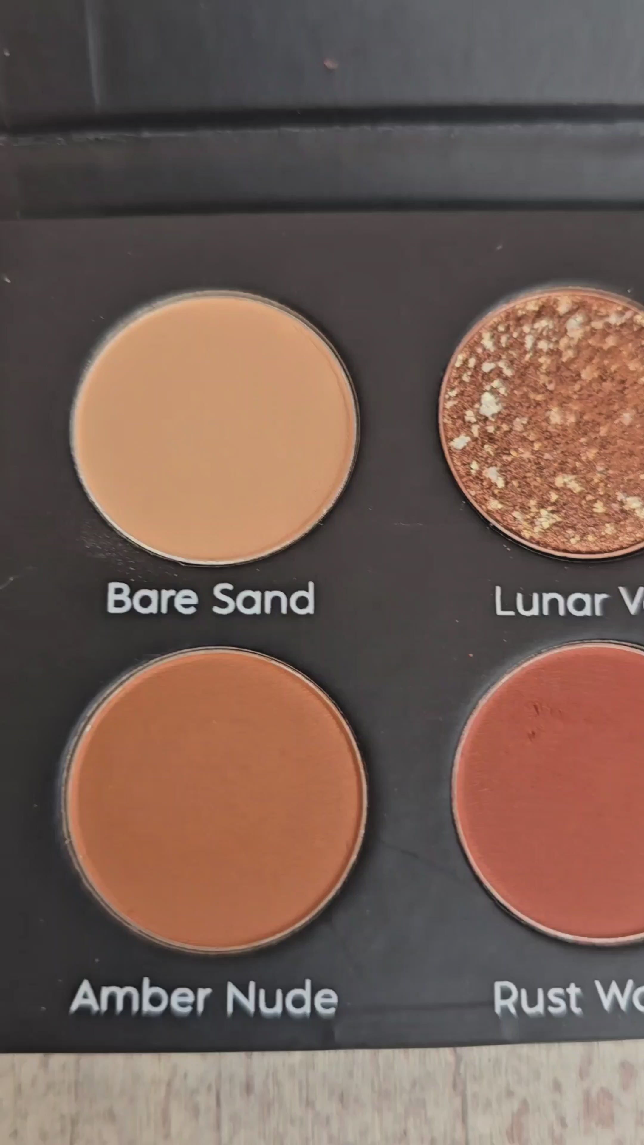 Load video: Mini Spring Eyeshadow Palette #04