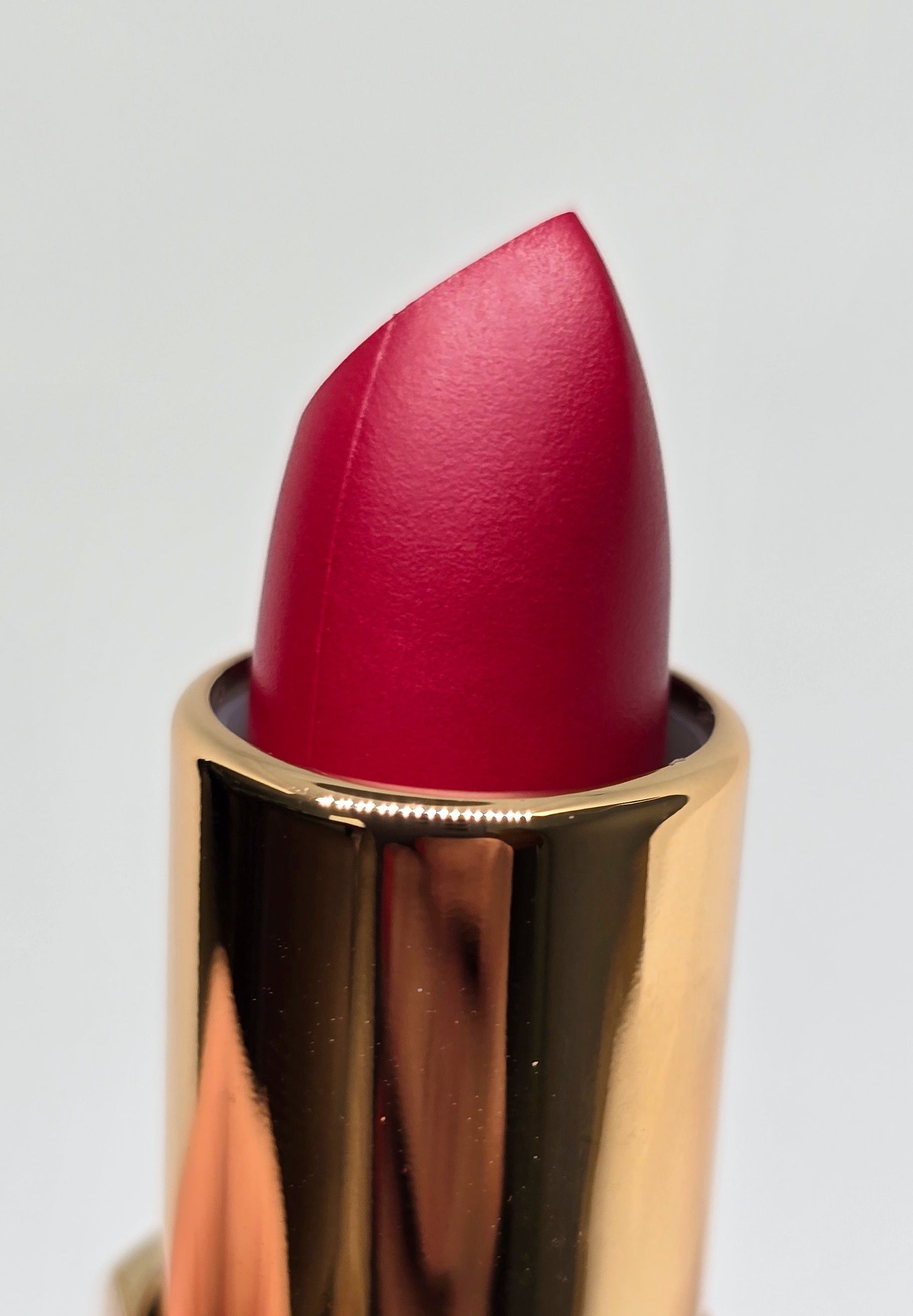 #23 Velvet Rouge - Velvet Blur Lipstick