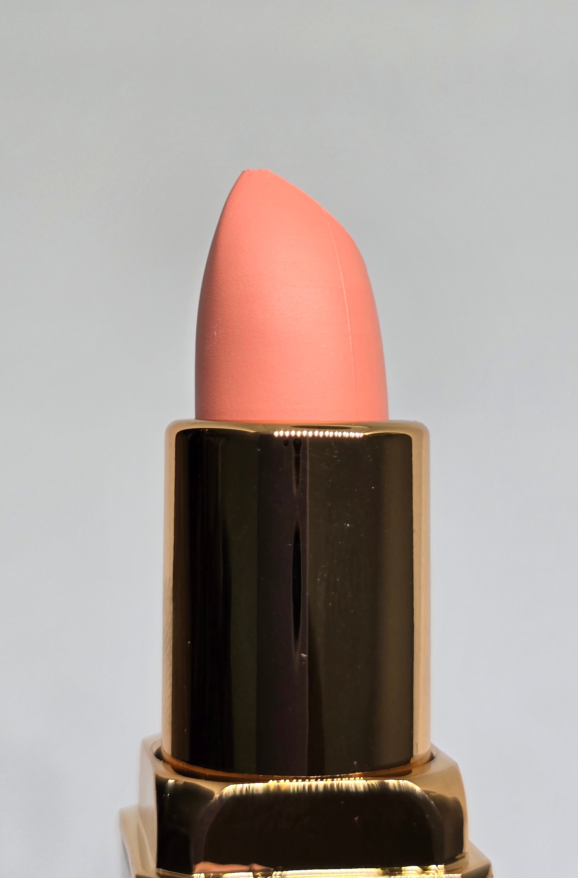 #13 Pantone Peach - Velvet Blur Lipstick