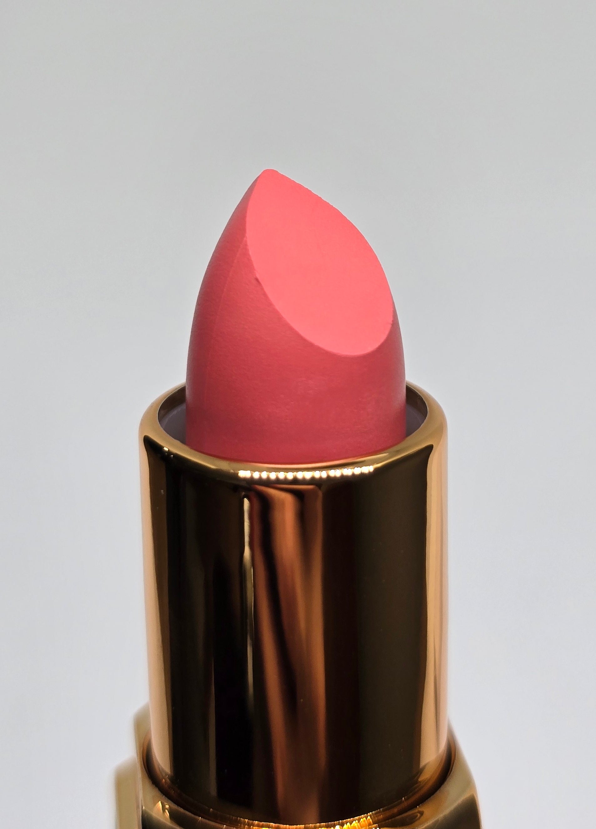 #19 Petal Glow - Velvet Blur Lipstick